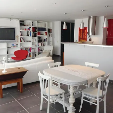 Awesome In With Wifi Apartment *