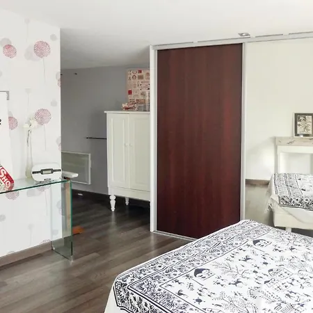 Awesome In With Wifi Apartment